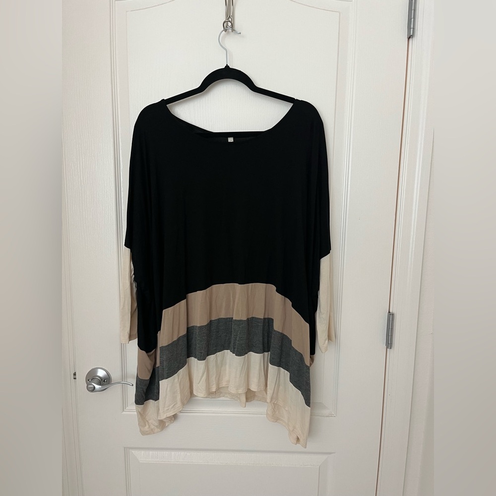 Women's Black and Tan Color Block Top